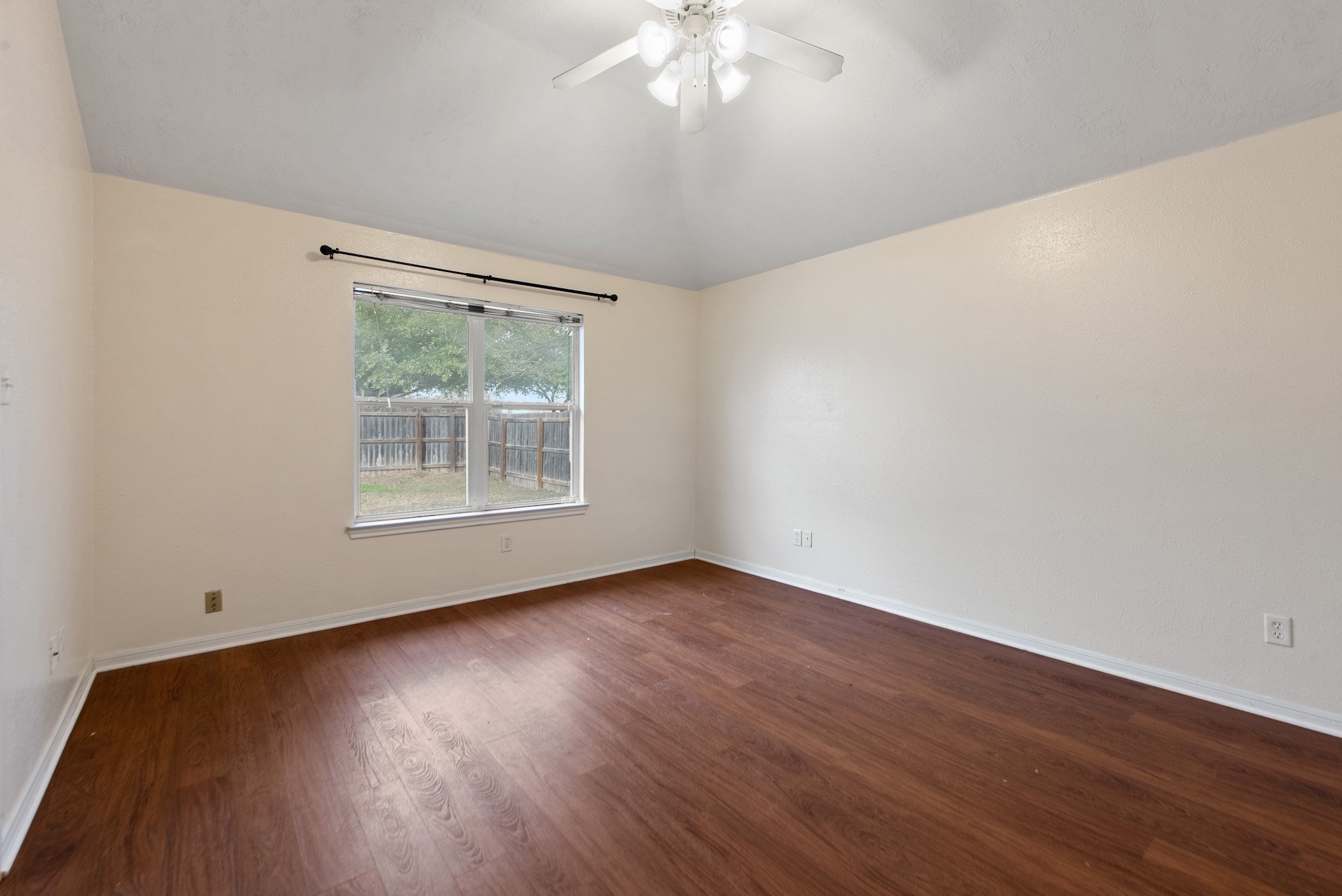 2100 Craftwood place , Bryan, TX, 77801 | 32142584 | Realty Texas LLC