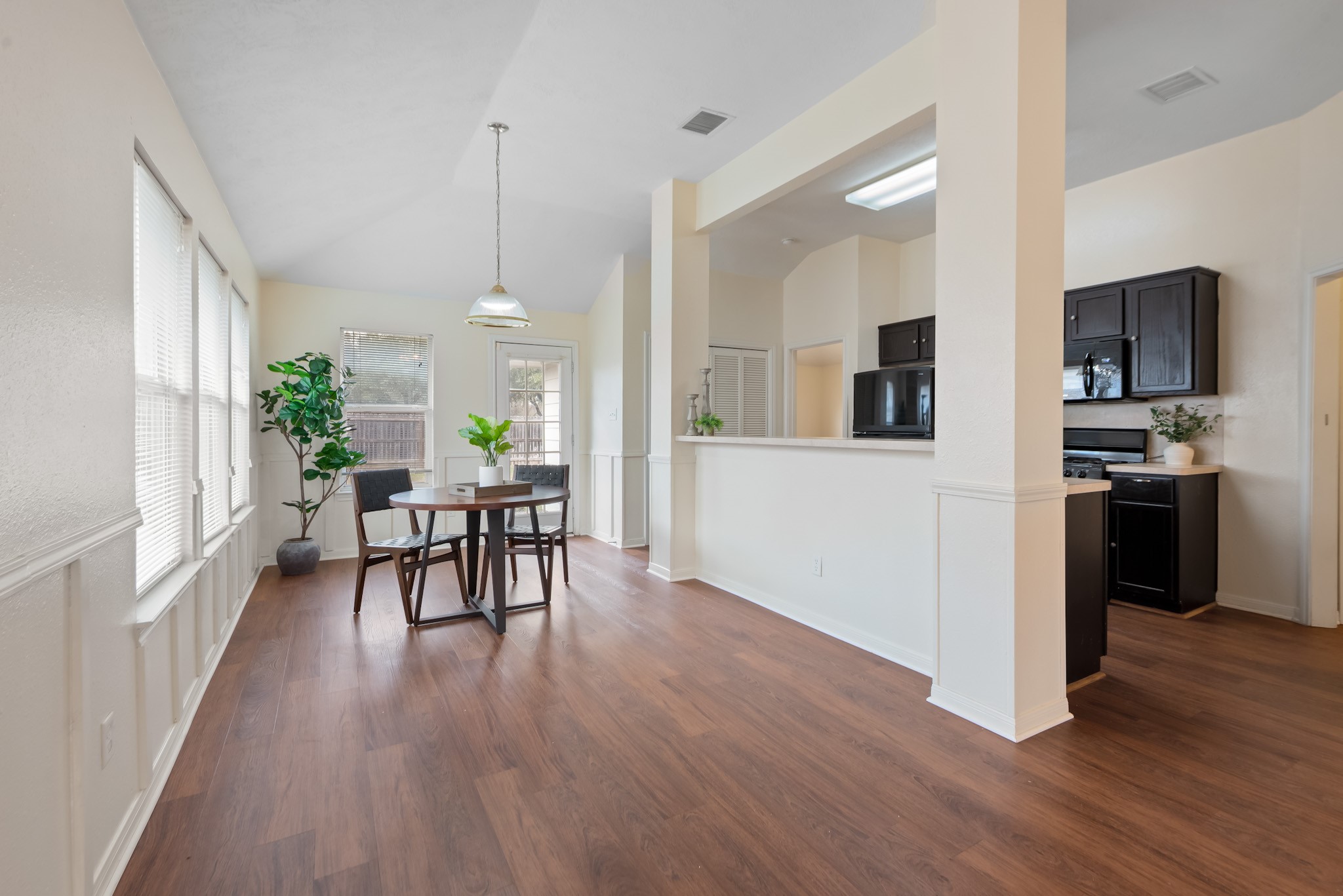 2100 Craftwood place , Bryan, TX, 77801 | 32142584 | Realty Texas LLC