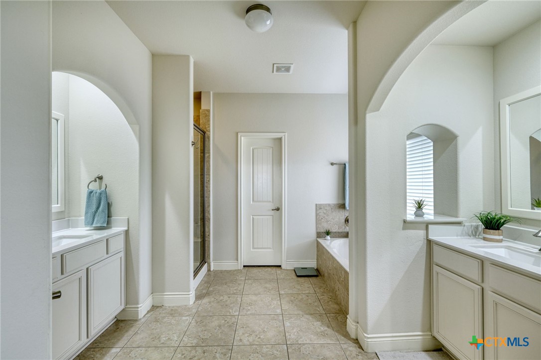 129 Limerick Cove , Hutto, TX, 78634 | 570892 | Realty Texas LLC