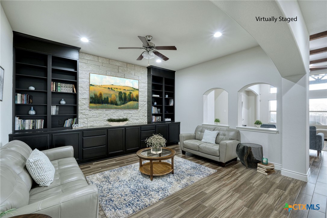 129 Limerick Cove , Hutto, TX, 78634 | 570892 | Realty Texas LLC