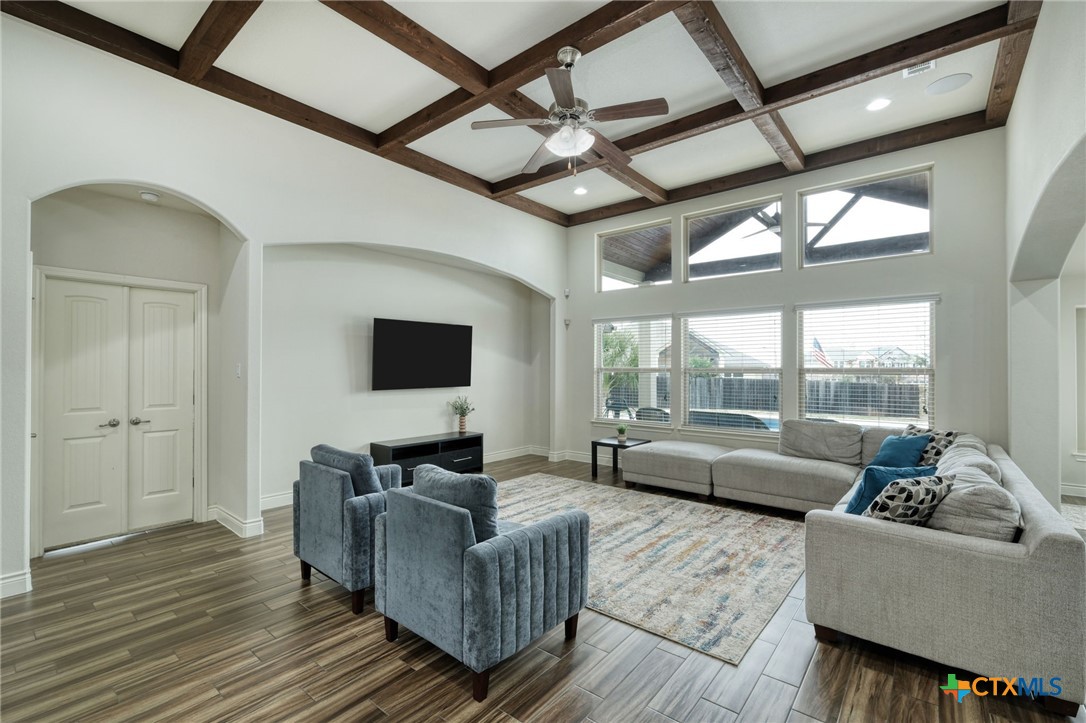 129 Limerick Cove , Hutto, TX, 78634 | 570892 | Realty Texas LLC