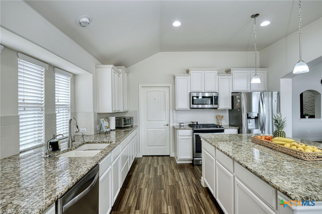 129 Limerick Cove , Hutto, TX, 78634 | 570892 | Realty Texas LLC