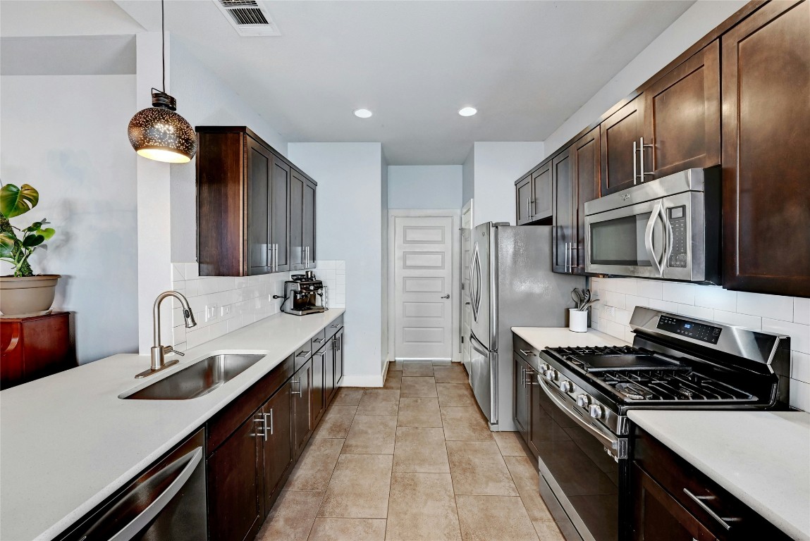 5408 Gooding Drive , Austin, TX, 78744 | 4840164 | Realty Texas LLC