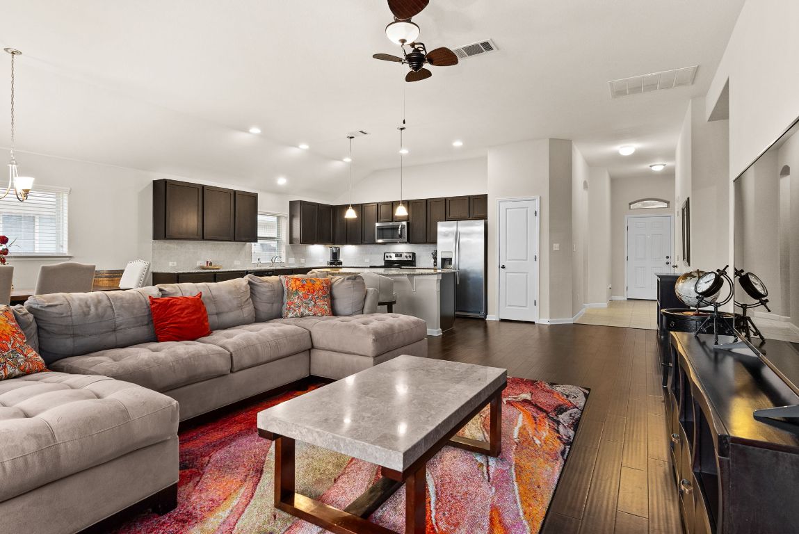 300 Krupp Avenue , Liberty Hill, TX, 78642 | 8313307 | Realty Texas LLC