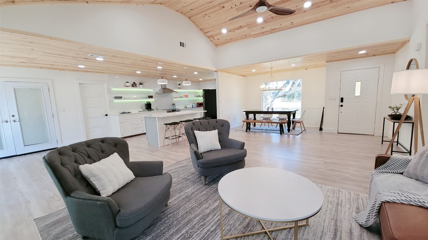 5102 Williams Drive , Georgetown, TX, 78633 | 6645572 | Realty Texas LLC