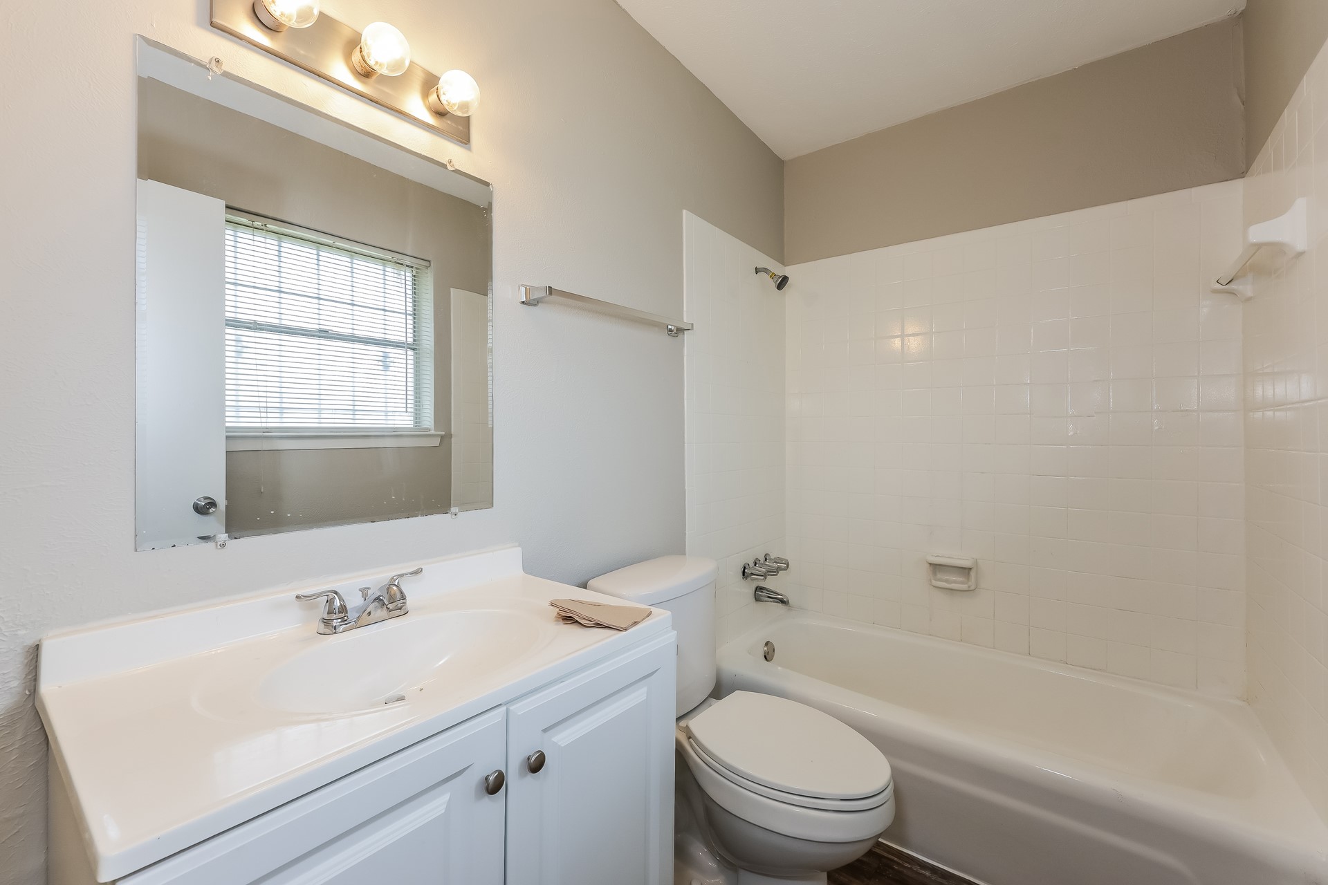 1687 Wagon Wheels Trail , Dallas, TX, 75241 | 20854738 | Realty Texas LLC