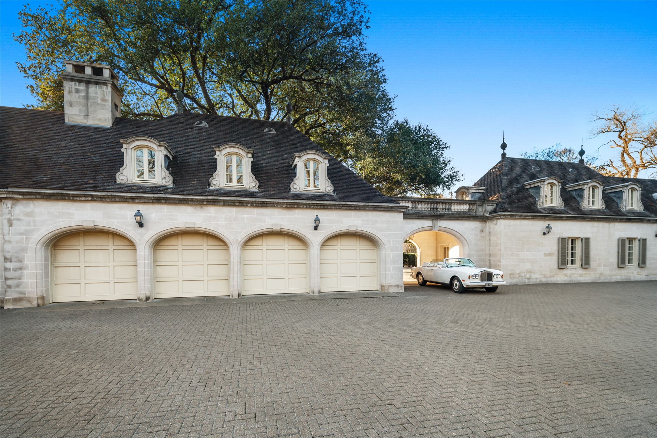 5619 Walnut Hill Lane , Dallas, TX, 75229 | 20854653 | Realty Texas LLC