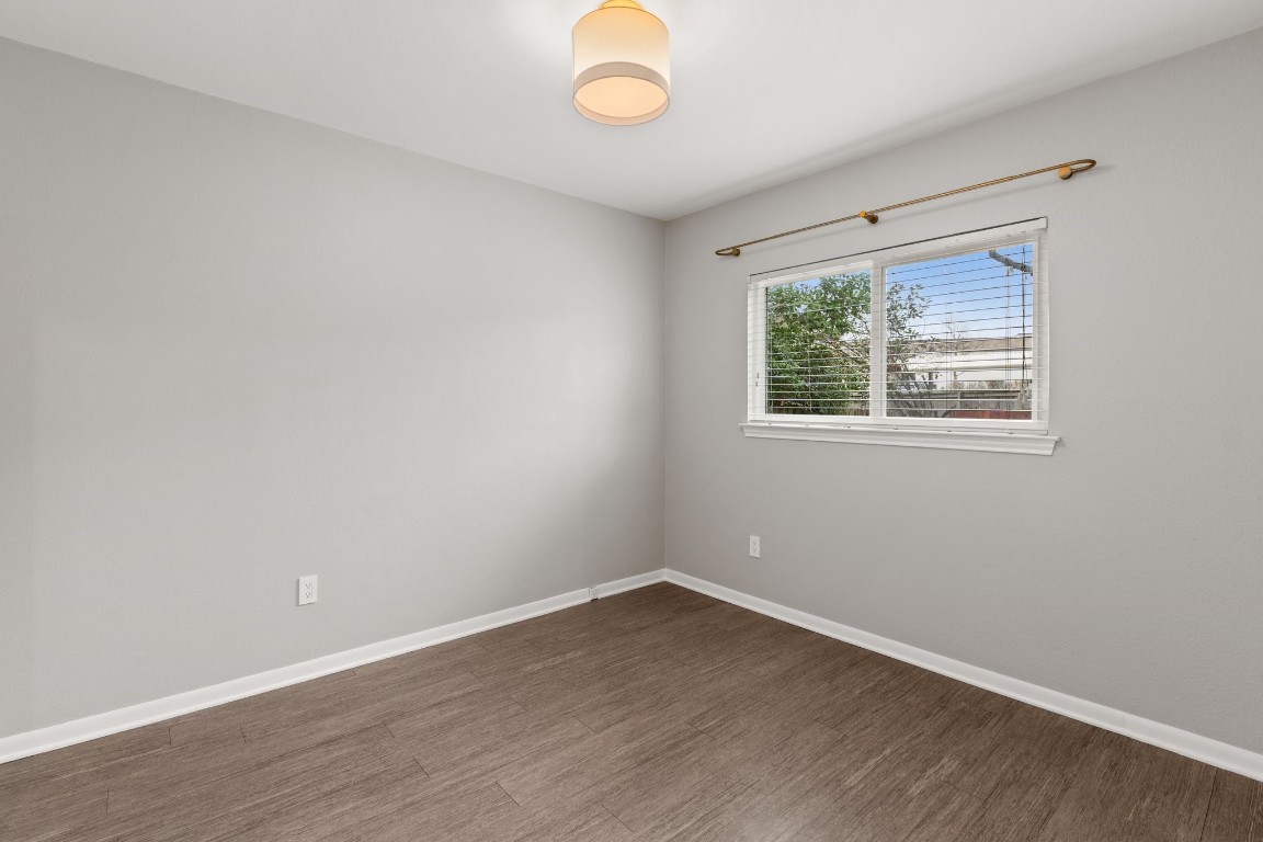 12807 Covington Trail , Austin, TX, 78727 | 5495208 | Realty Texas LLC