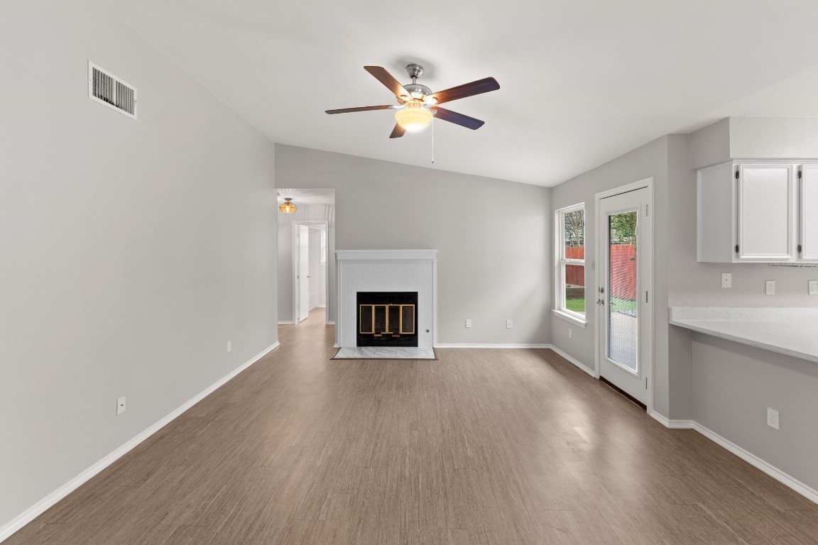 12807 Covington Trail , Austin, TX, 78727 | 5495208 | Realty Texas LLC