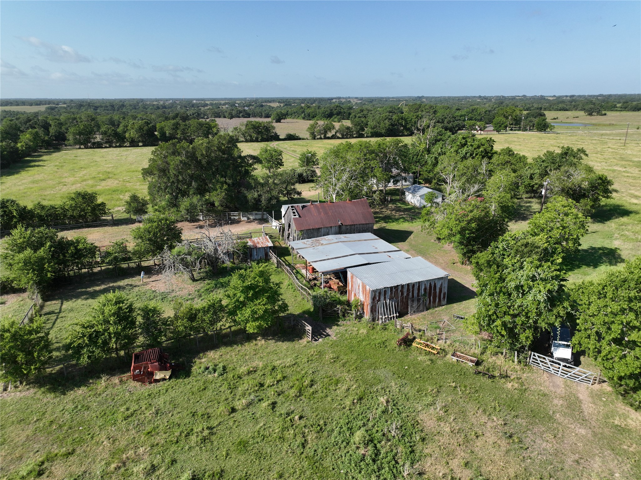 1649 County Road 209 , Weimar, TX, 78962 | 68606600 | Realty Texas LLC