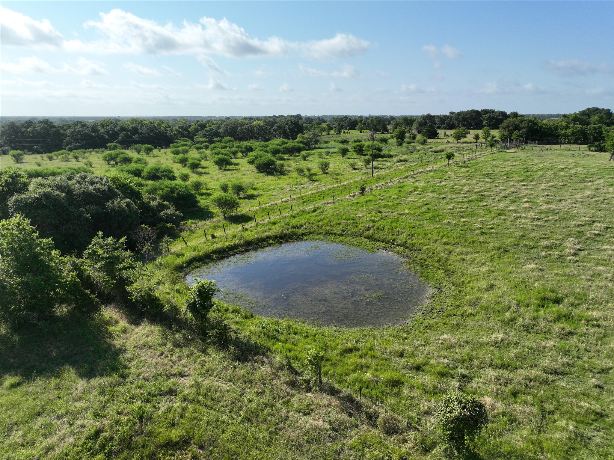 1649 County Road 209 , Weimar, TX, 78962 | 68606600 | Realty Texas LLC