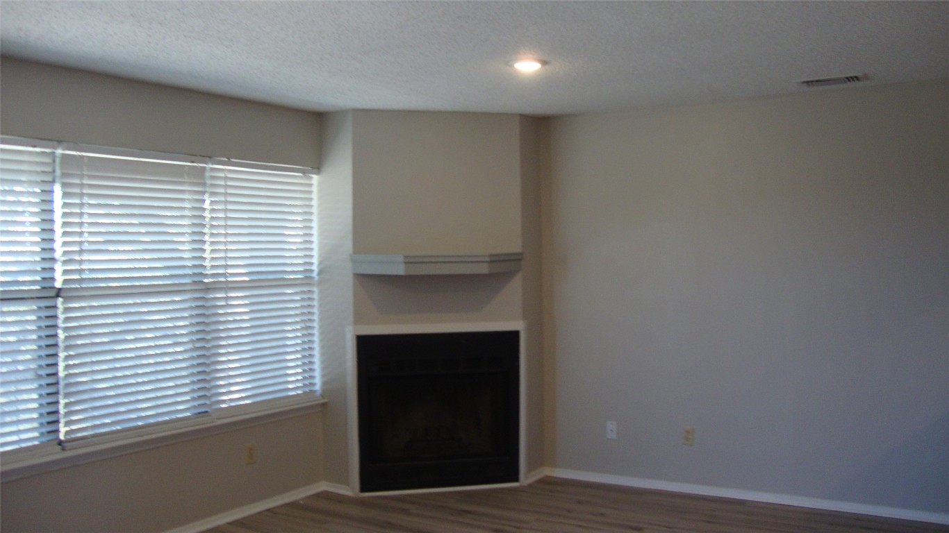 20802 Bonanza Street 6 , Lago Vista, TX, 78645 | 9968679 | Realty Texas LLC