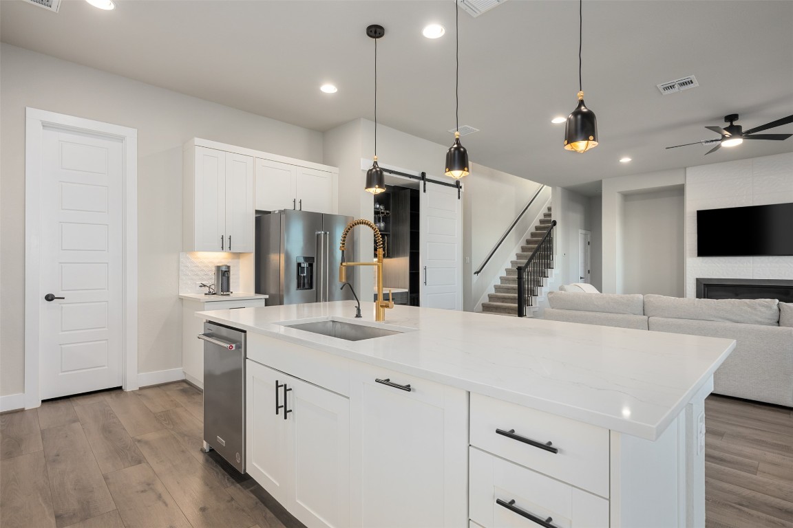 204 Roseleaf Court , Liberty Hill, TX, 78642 | 4576917 | Realty Texas LLC