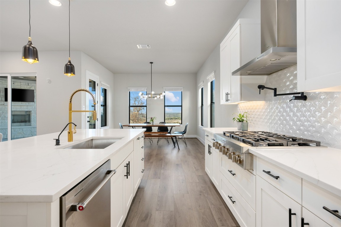 204 Roseleaf Court , Liberty Hill, TX, 78642 | 4576917 | Realty Texas LLC
