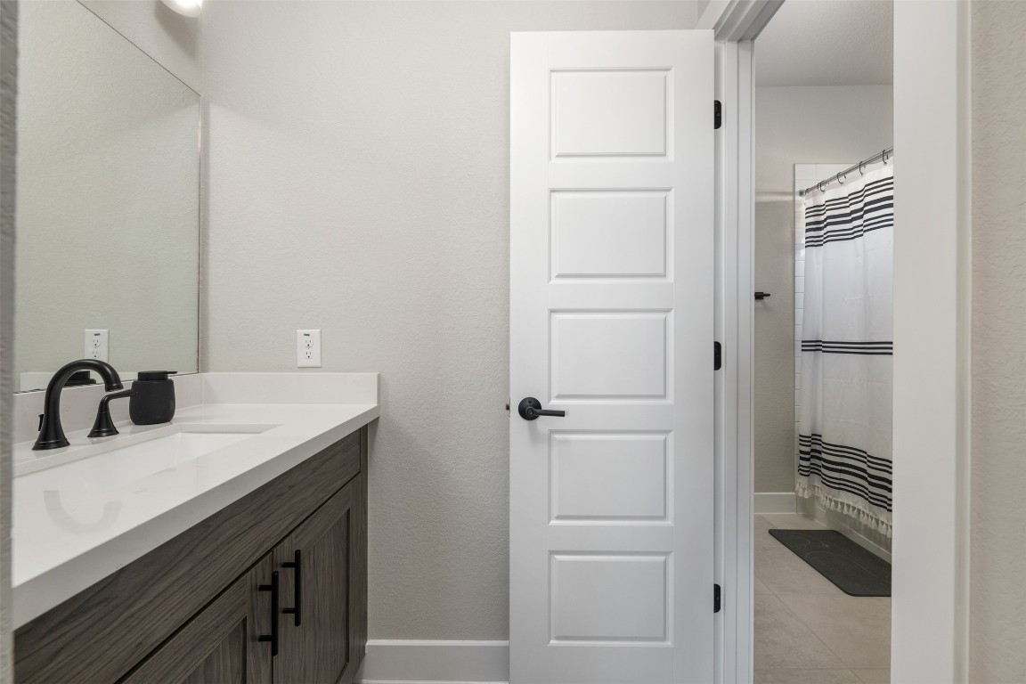 204 Roseleaf Court , Liberty Hill, TX, 78642 | 4576917 | Realty Texas LLC