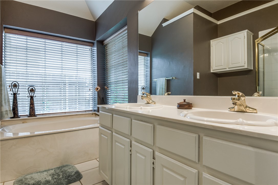 1308 Indian Lake Trail , Carrollton, TX, 75007 | 20856754 | Realty Texas LLC