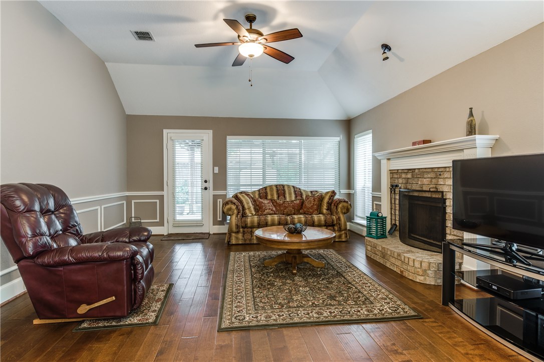 1308 Indian Lake Trail , Carrollton, TX, 75007 | 20856754 | Realty Texas LLC