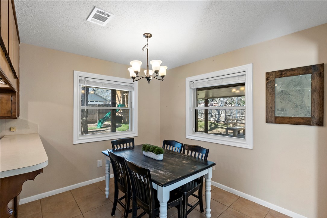 2214 Lobo Drive , Bryan, TX, 77807 | 25002103 | Realty Texas LLC