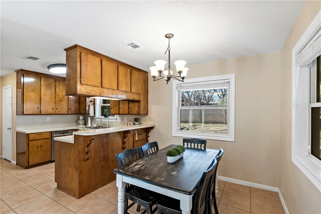 2214 Lobo Drive , Bryan, TX, 77807 | 25002103 | Realty Texas LLC