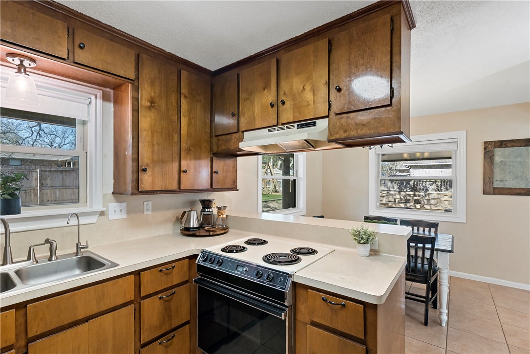 2214 Lobo Drive , Bryan, TX, 77807 | 25002103 | Realty Texas LLC