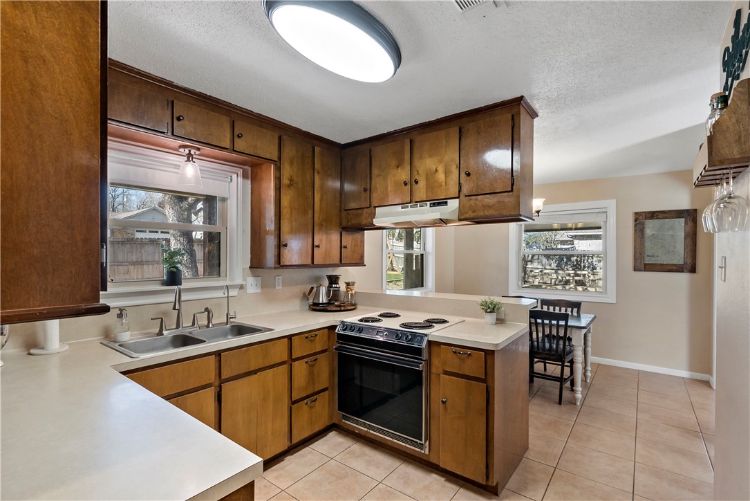 2214 Lobo Drive , Bryan, TX, 77807 | 25002103 | Realty Texas LLC