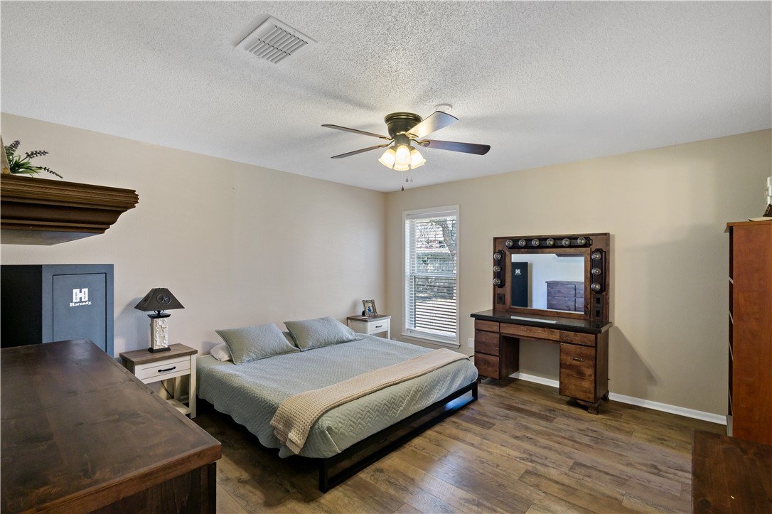 2214 Lobo Drive , Bryan, TX, 77807 | 25002103 | Realty Texas LLC