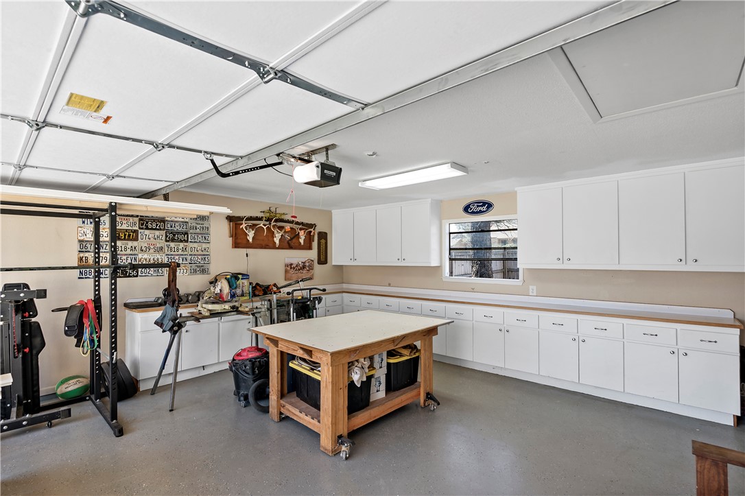 2214 Lobo Drive , Bryan, TX, 77807 | 25002103 | Realty Texas LLC