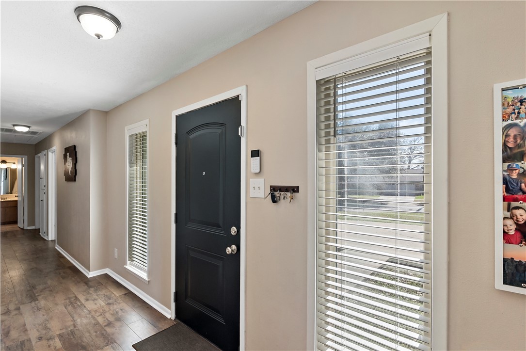 2214 Lobo Drive , Bryan, TX, 77807 | 25002103 | Realty Texas LLC