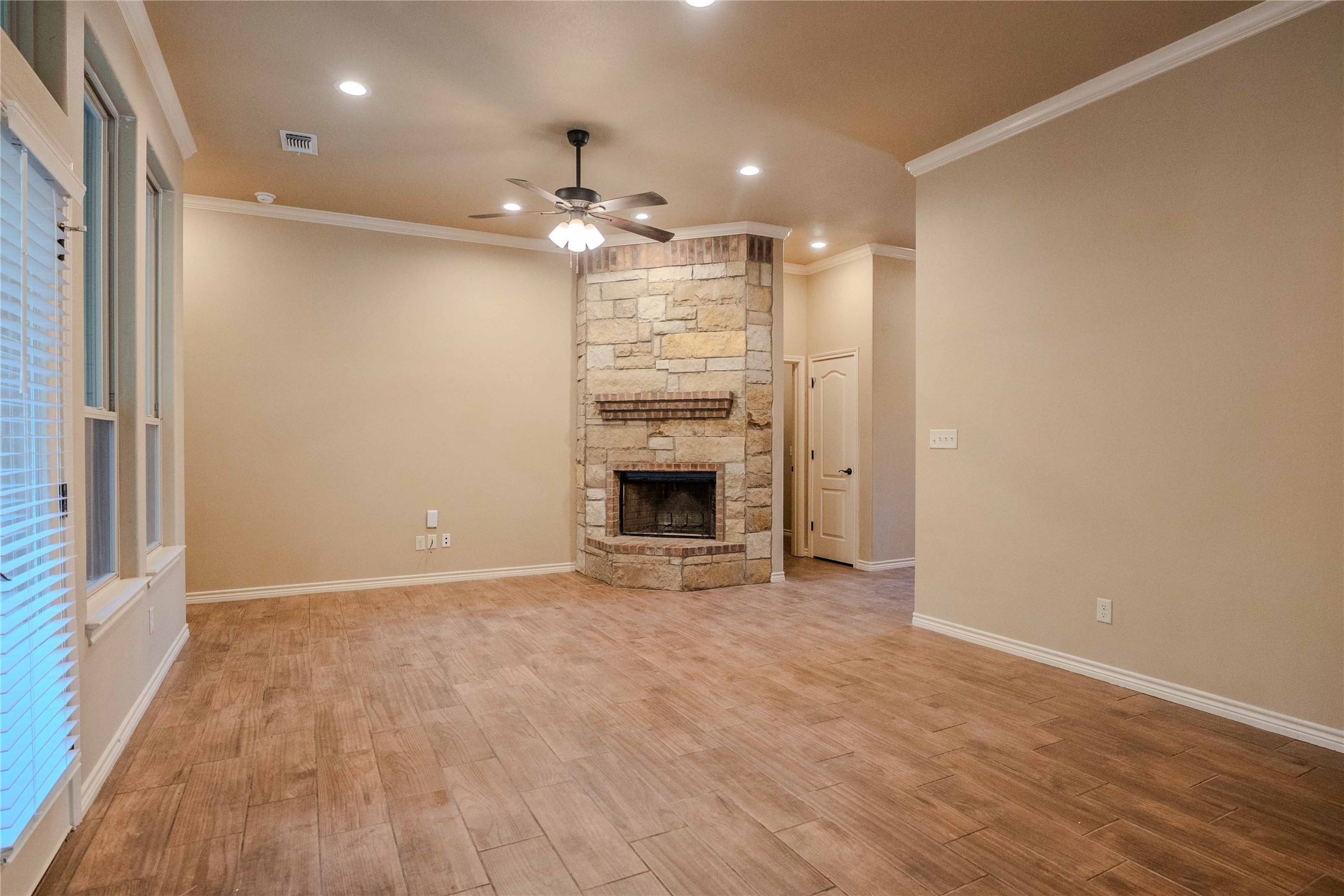 2612 Creek Drive , Granbury, TX, 76048 | 20857322 | Realty Texas LLC