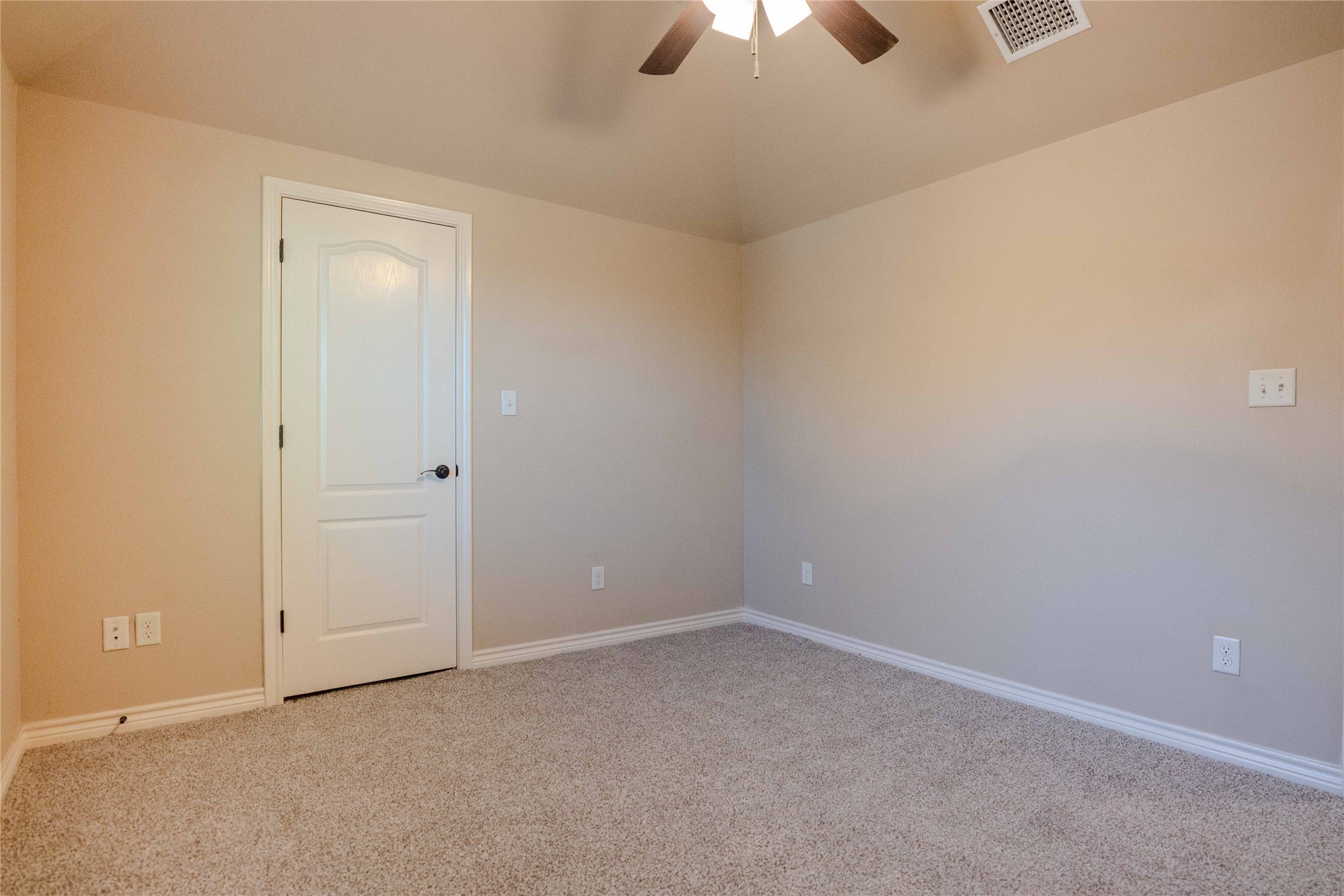 2612 Creek Drive , Granbury, TX, 76048 | 20857322 | Realty Texas LLC