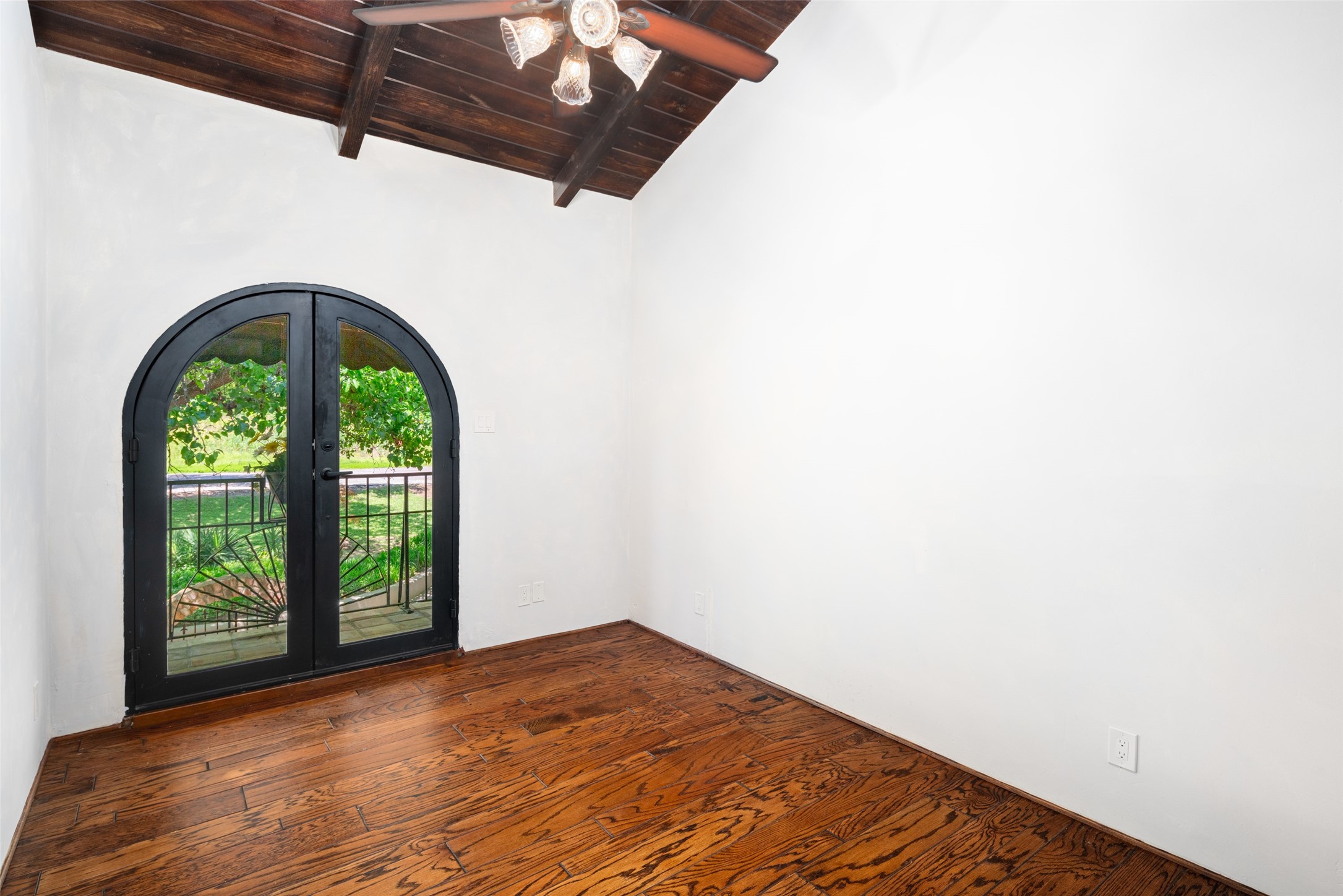 9308 Guernsey Lane , Dallas, TX, 75220 | 20857421 | Realty Texas LLC
