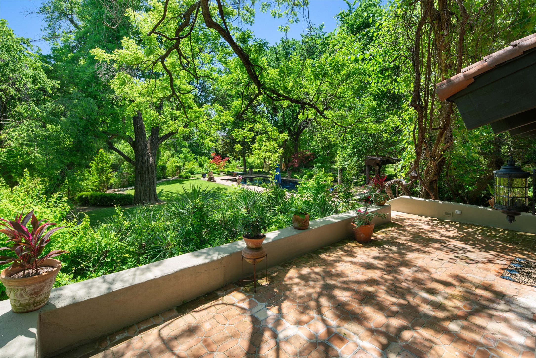 9308 Guernsey Lane , Dallas, TX, 75220 | 20857421 | Realty Texas LLC