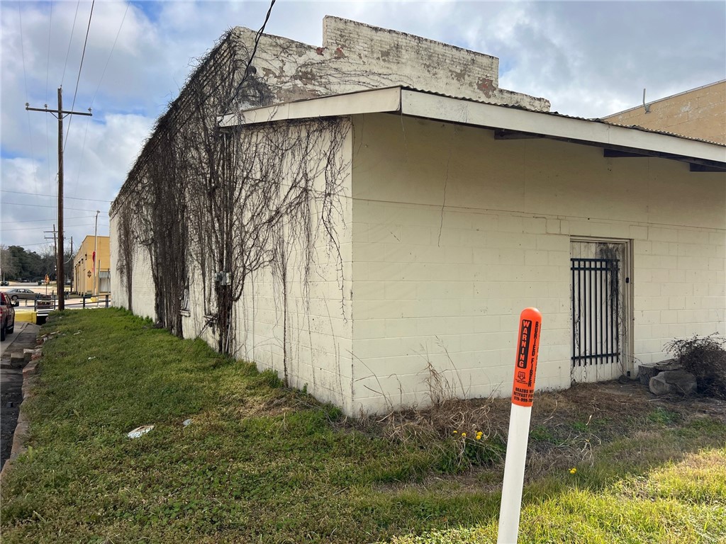 501 S Main Highway , Calvert, TX, 77856 | 228585 | Realty Texas LLC