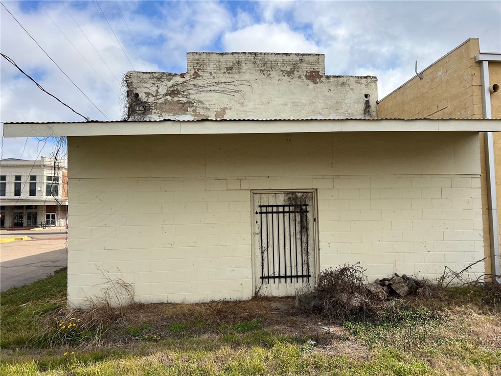 501 S Main Highway , Calvert, TX, 77856 | 228585 | Realty Texas LLC