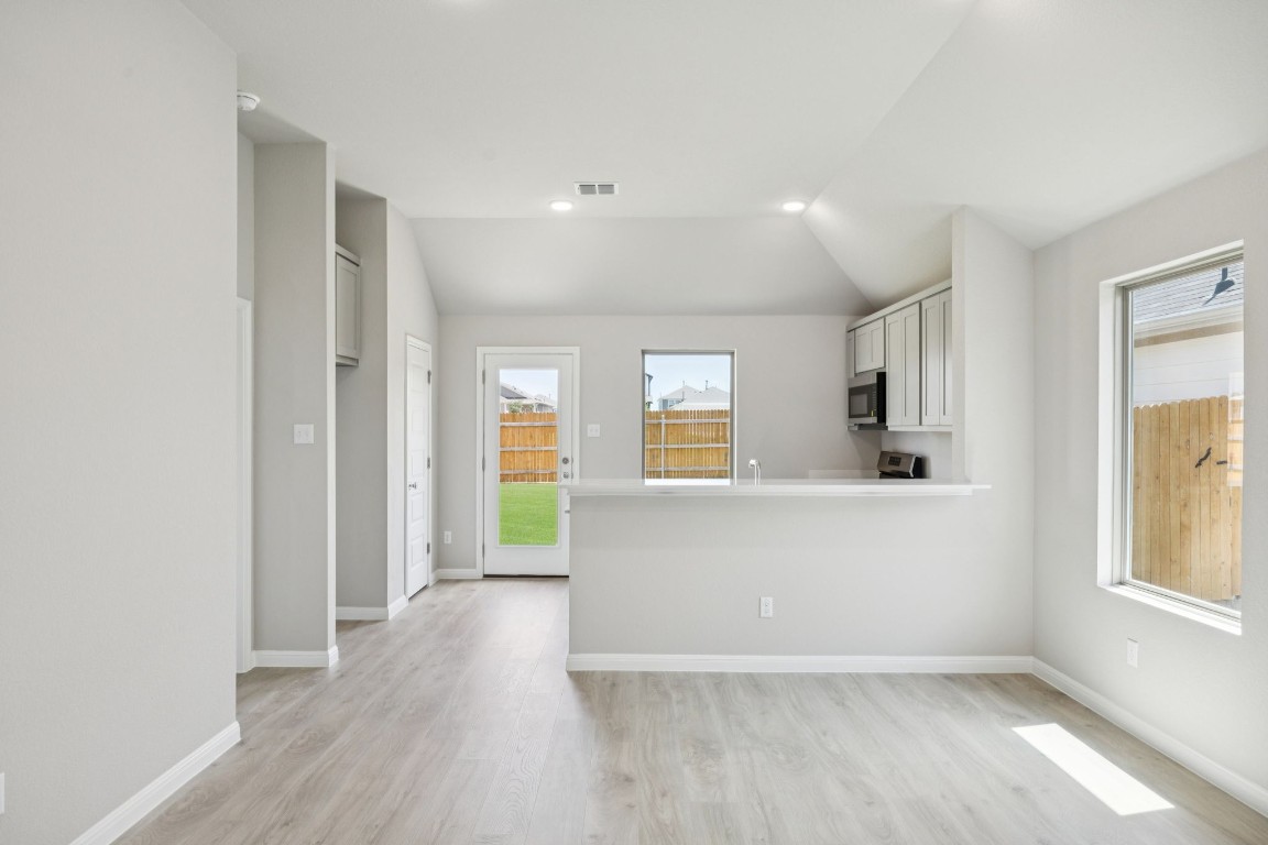 281 Bendecido Loop, Elgin, TX, 78621 | 6339200 | Realty Texas LLC