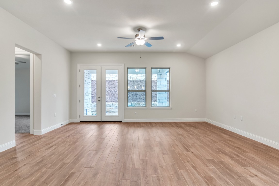 210 Gulfton Street , Lakeway, TX, 78738 | 1130482 | Realty Texas LLC