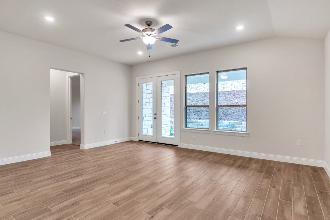 210 Gulfton Street , Lakeway, TX, 78738 | 1130482 | Realty Texas LLC