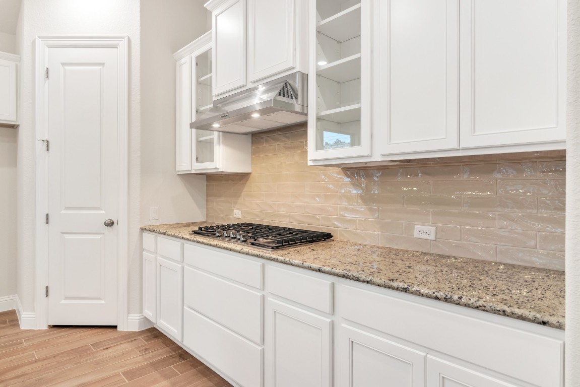 210 Gulfton Street , Lakeway, TX, 78738 | 1130482 | Realty Texas LLC