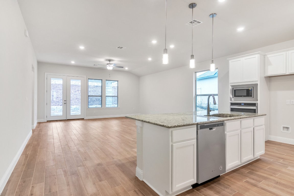 210 Gulfton Street , Lakeway, TX, 78738 | 1130482 | Realty Texas LLC