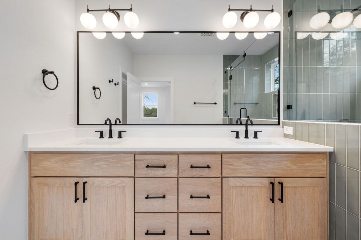 18405 Georgetown Drive , Jonestown, TX, 78645 | 5135000 | Realty Texas LLC