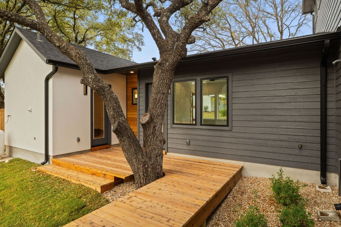 18405 Georgetown Drive , Jonestown, TX, 78645 | 5135000 | Realty Texas LLC