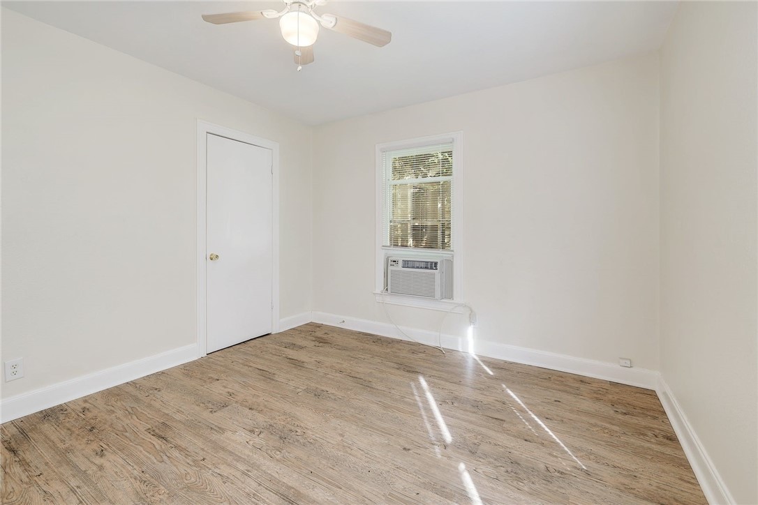 700 Clifford Drive , Austin, TX, 78745 | 6243397 | Realty Texas LLC
