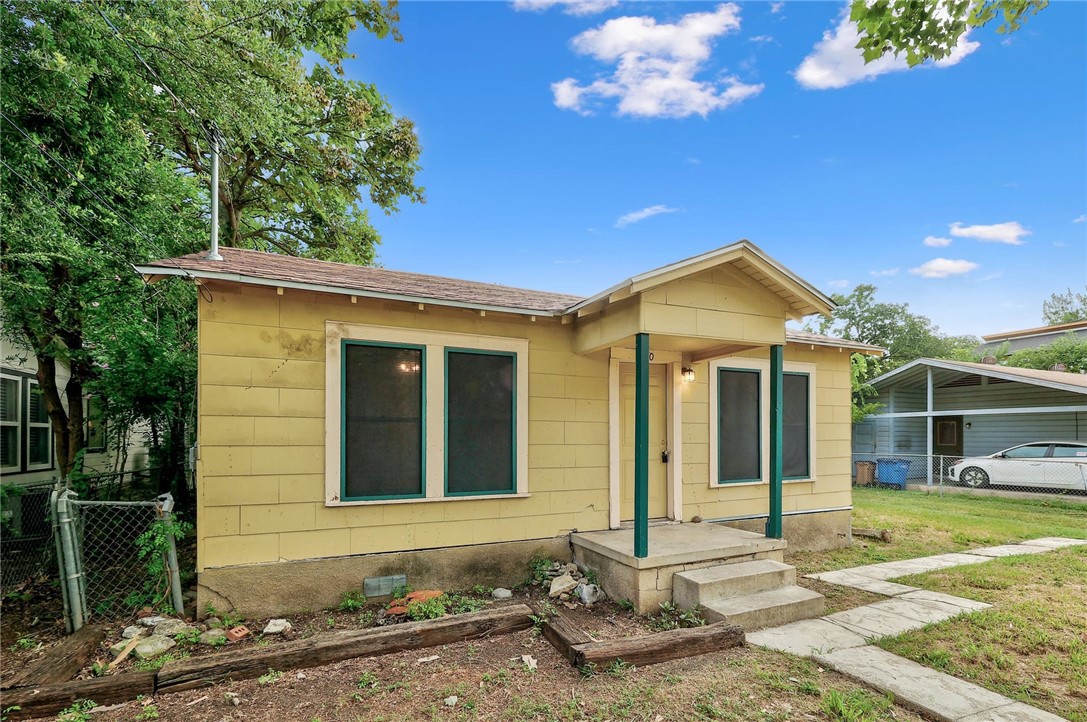 700 Clifford Drive , Austin, TX, 78745 | 6243397 | Realty Texas LLC