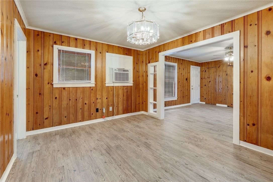 700 Clifford Drive , Austin, TX, 78745 | 6243397 | Realty Texas LLC