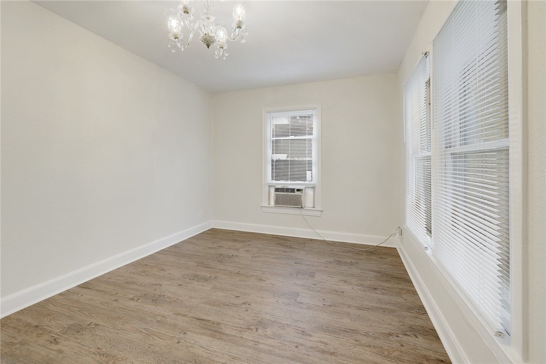 700 Clifford Drive , Austin, TX, 78745 | 6243397 | Realty Texas LLC