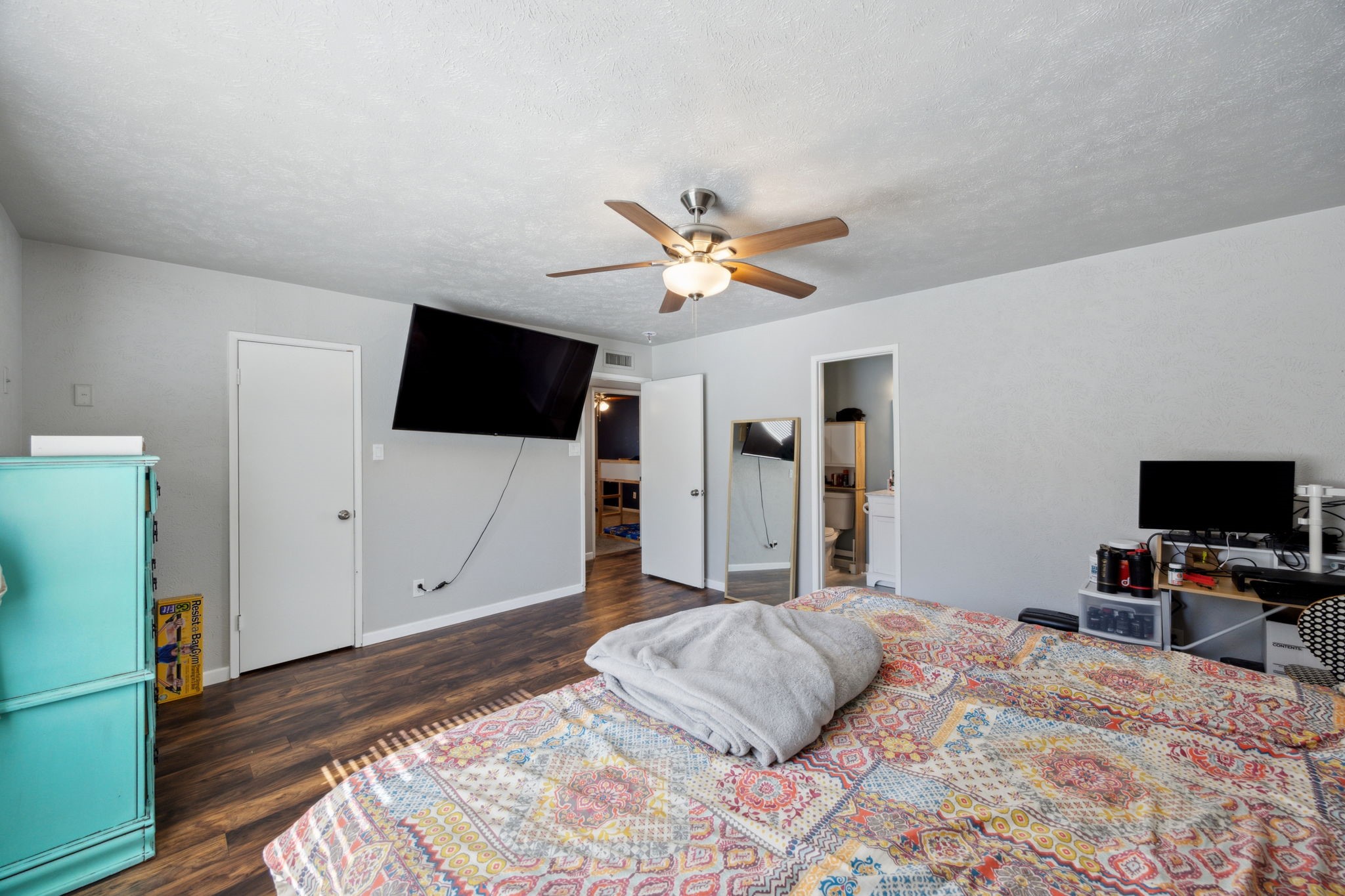 5136 S Colony Boulevard , The Colony, TX, 75056 | 20849331 | Realty Texas LLC