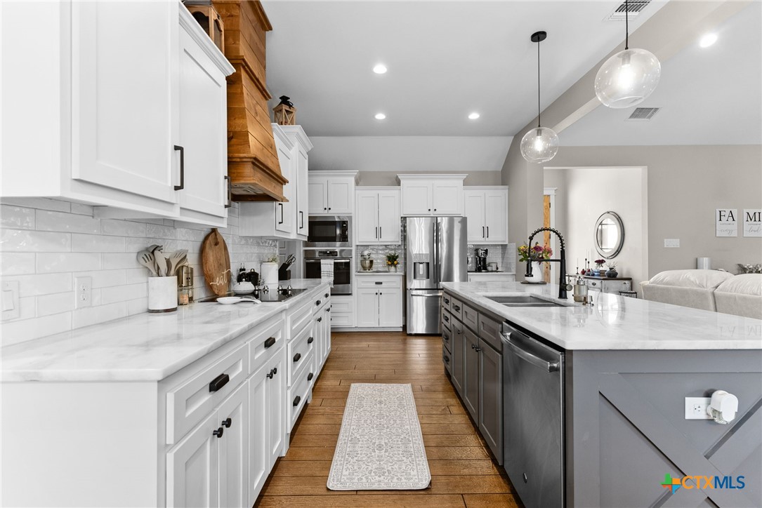 1424 County Road 3152 , Kempner, TX, 76539 | 571590 | Realty Texas LLC