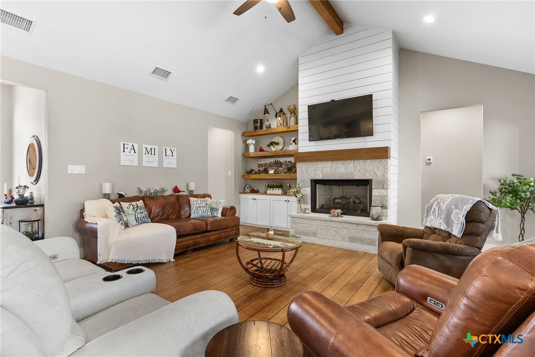 1424 County Road 3152 , Kempner, TX, 76539 | 571590 | Realty Texas LLC