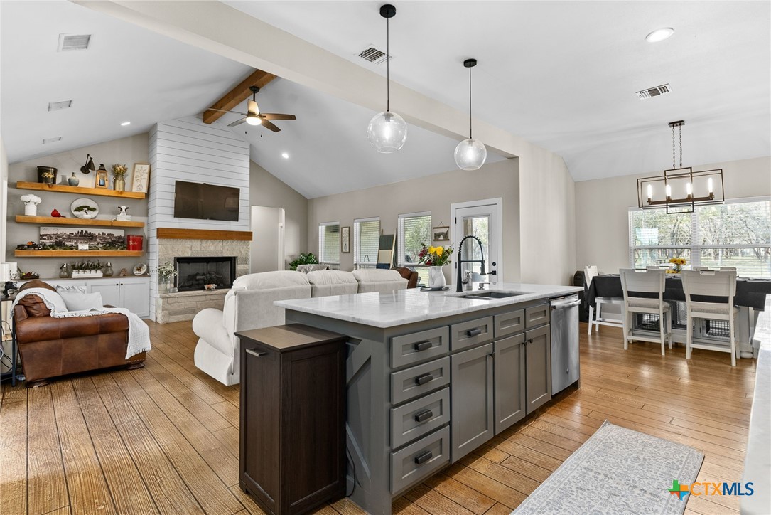 1424 County Road 3152 , Kempner, TX, 76539 | 571590 | Realty Texas LLC