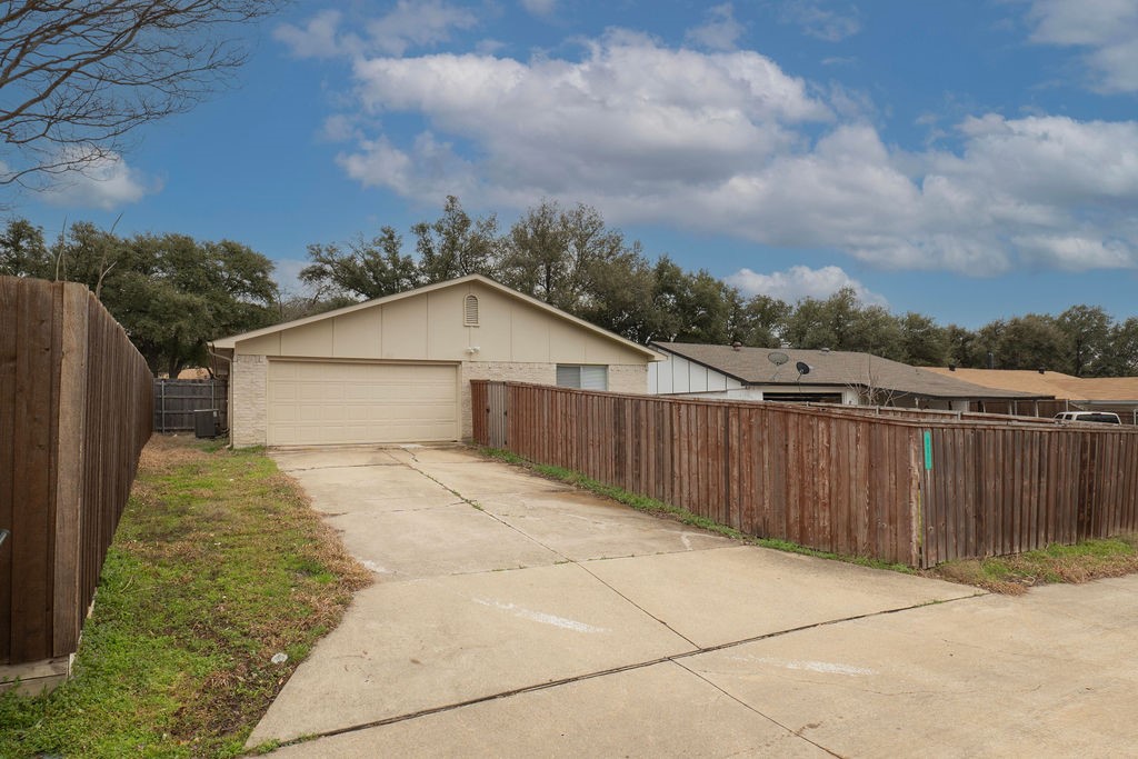 321 Ivy Way , Garland, TX, 75043 | 20860989 | Realty Texas LLC